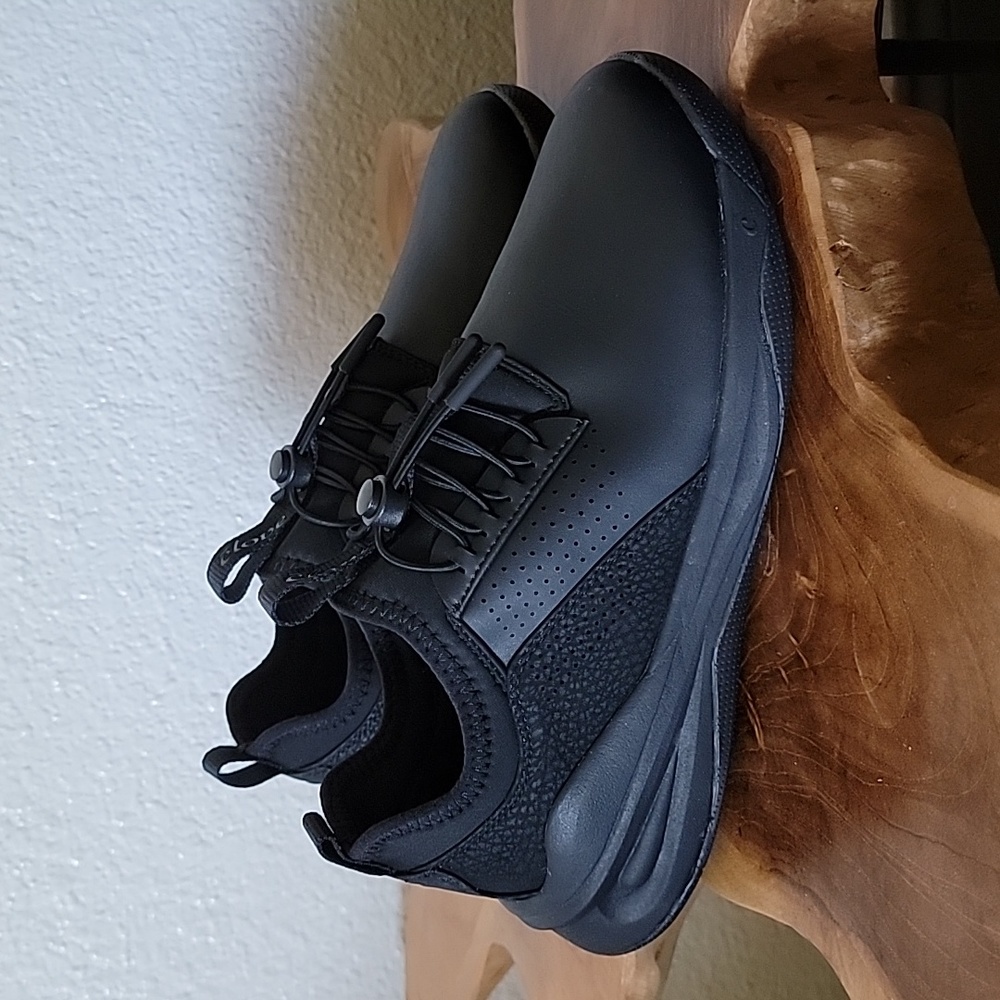 Women's Black Athletic Shoes